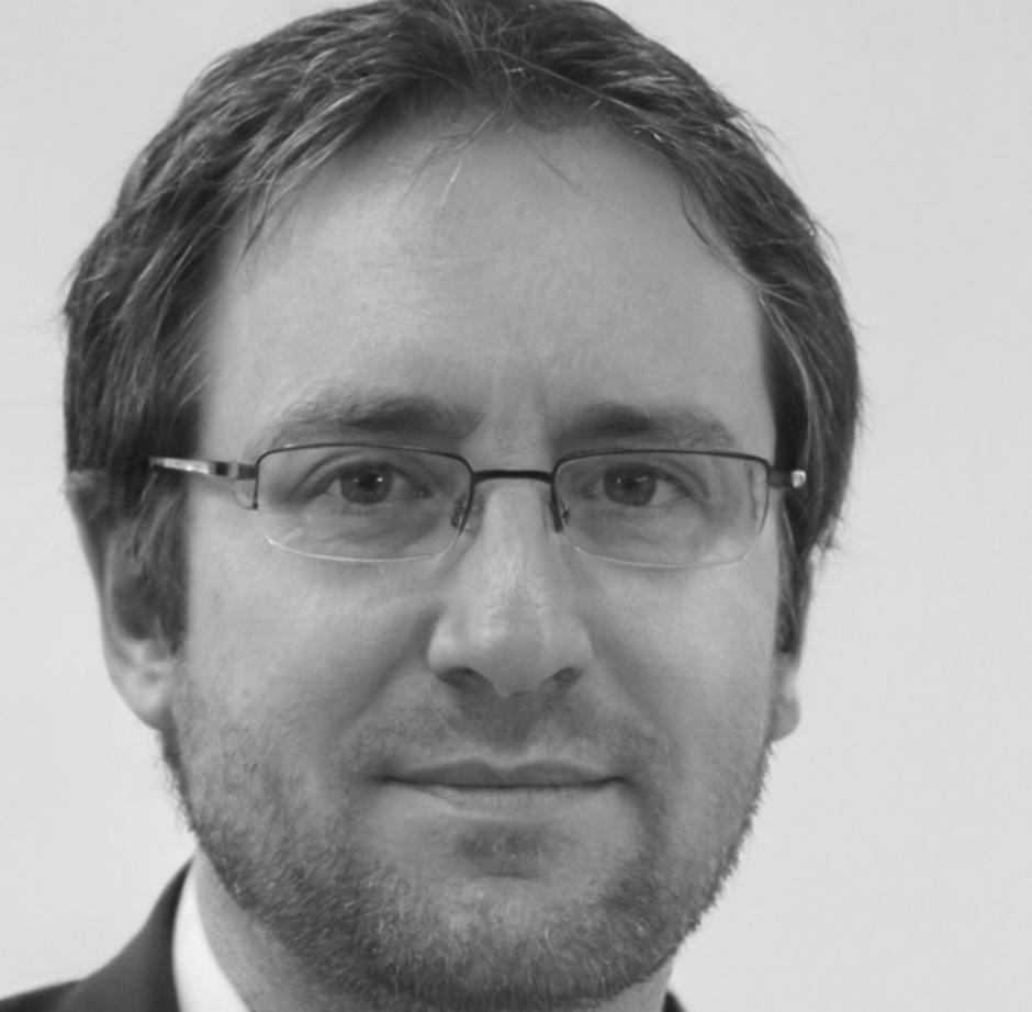 Portrait von Finanzexperte Valentin Schneider